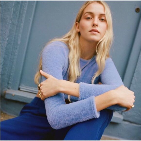 NWT Zara Blue Cut Out Twist Front Soft Fuzzy Crop Top Sweater, Size XS - Picture 2 of 16